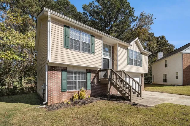 $270,000 | 488 Barclay Court, Stone Mountain, GA 30083