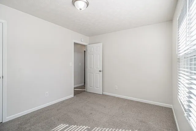 $270,000 | 488 Barclay Court, Stone Mountain, GA 30083