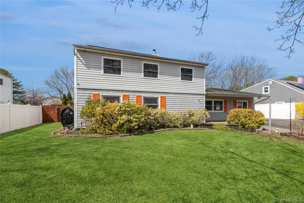 $599,999 | 84 Corbin Avenue, East Patchogue, NY 11772