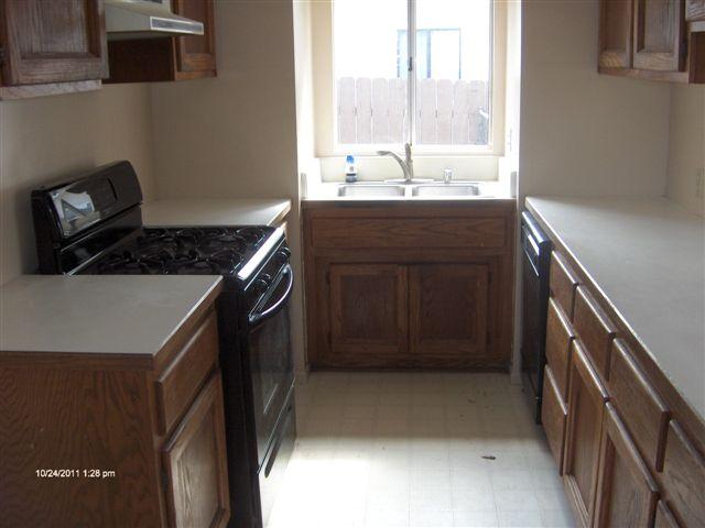 723 Iowa Street Fallbrook, CA 92028 - Photo 3 of 6