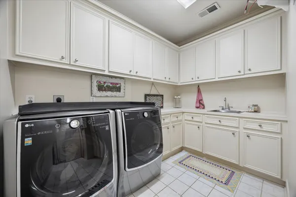 $1,489,000 | 4606 Birch Street, Bellaire, TX 77401