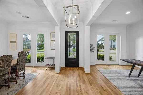 $1,489,000 | 4606 Birch Street, Bellaire, TX 77401