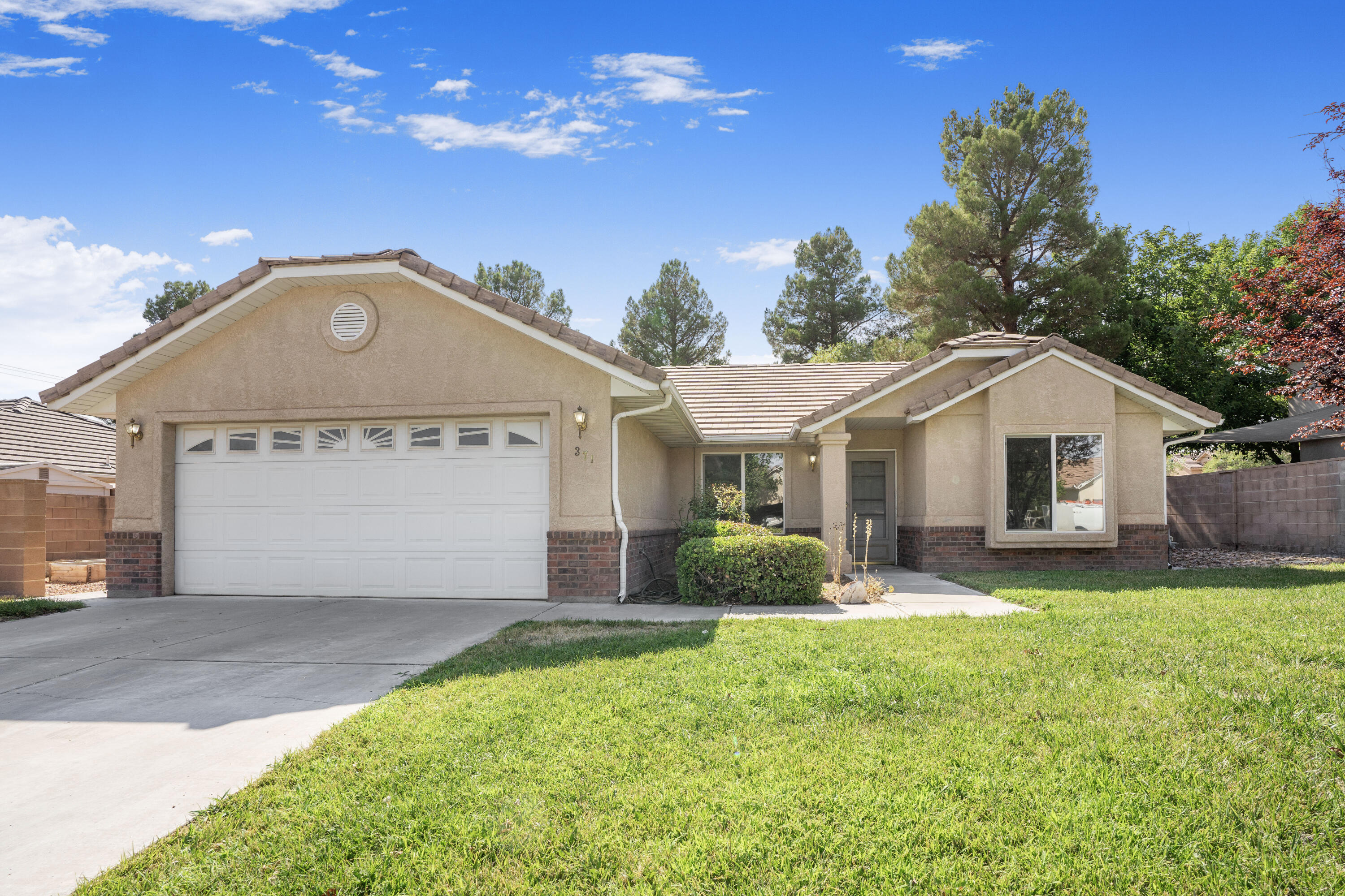 371 North 2480th Street East St. George, UT 84790 - Photo 1 of 1 DSC07470
