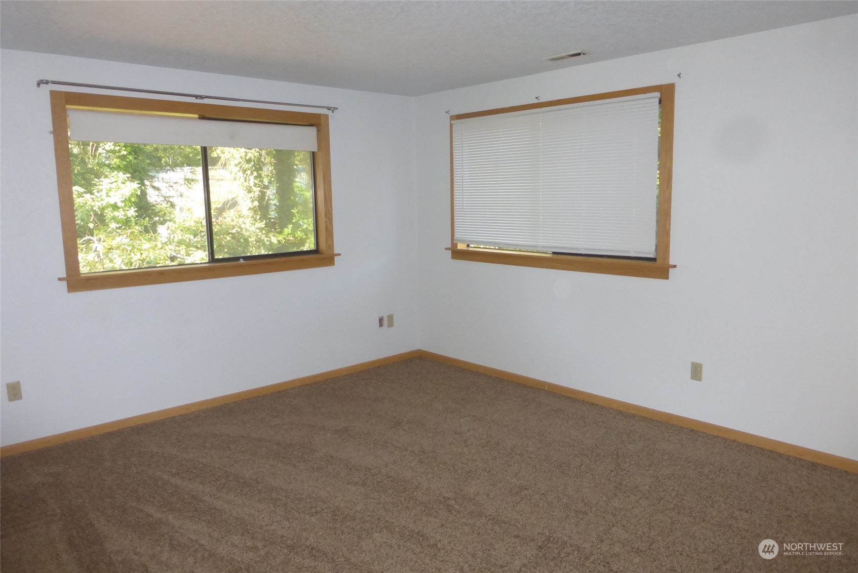 10811 Vernon Road Lake Stevens, WA 98258 - Photo 5 of 27 Gallery Image 5
