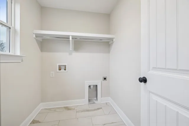 a view of a walk in closet