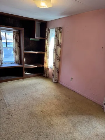 $122,000 | 215 East Centerway Street, Janesville, WI 53545