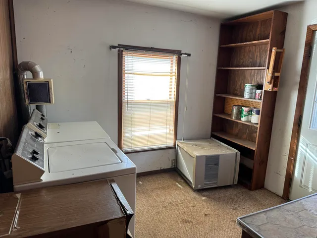 $122,000 | 215 East Centerway Street, Janesville, WI 53545