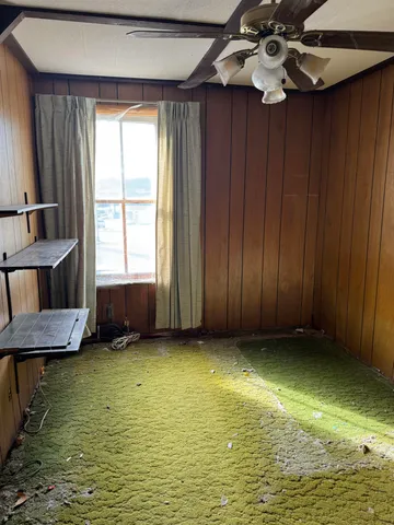 $122,000 | 215 East Centerway Street, Janesville, WI 53545