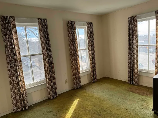 $122,000 | 215 East Centerway Street, Janesville, WI 53545