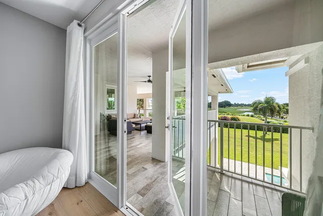 $4,499,000 | 4600 Bocaire Boulevard, Boca Raton, FL 33487