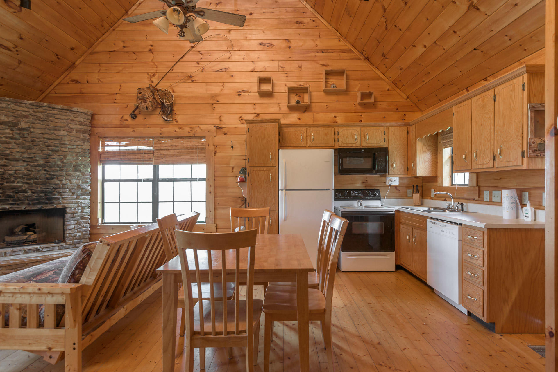3035 Jackson Point Road Sewanee, TN 37375 - Photo 30 of 37 Guest house