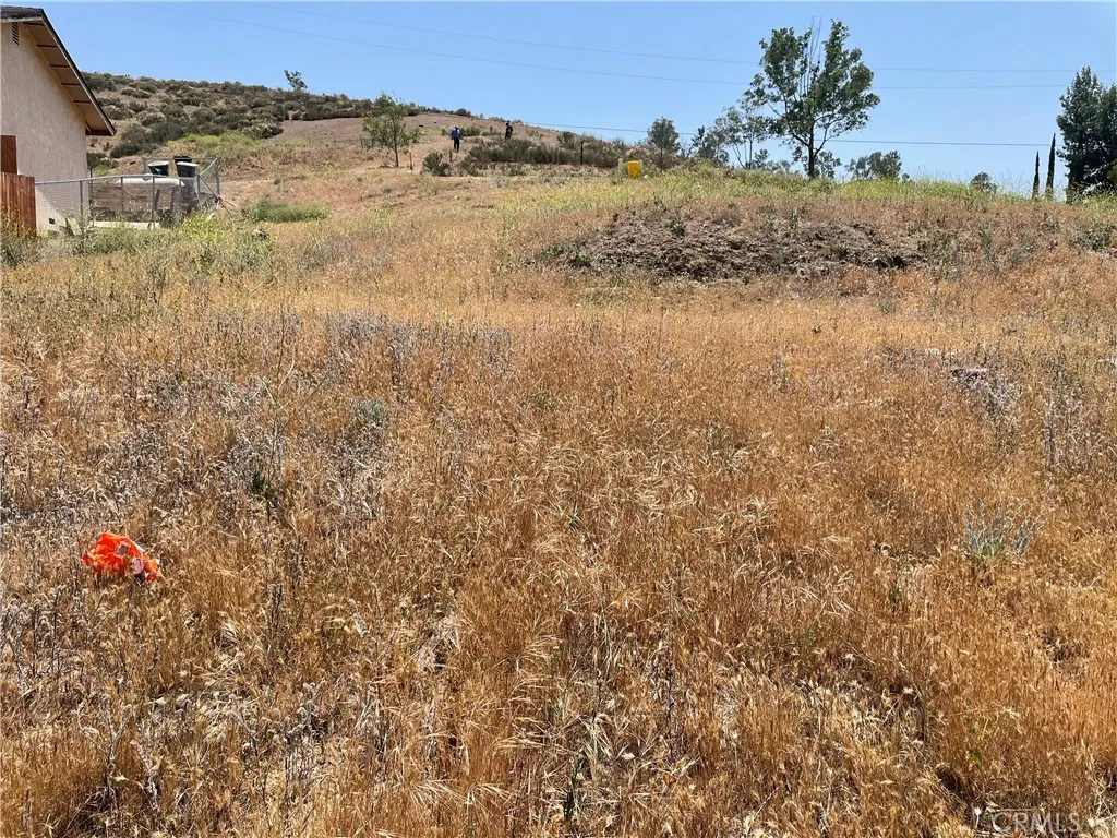 15 Riverside Lake Lake Elsinore, CA 92530 - Photo 17 of 34