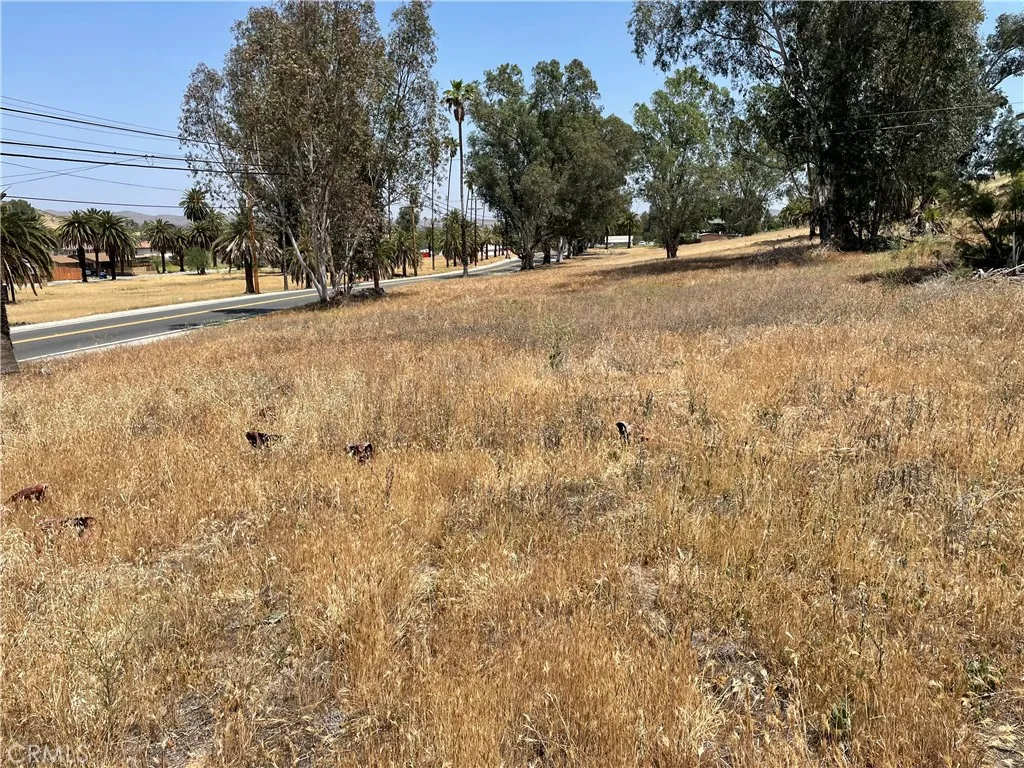 15 Riverside Lake Lake Elsinore, CA 92530 - Photo 28 of 34