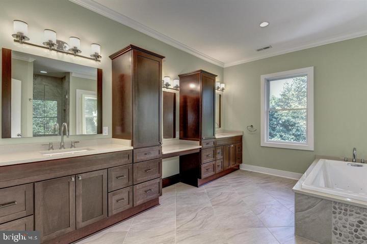 9830 River Road Potomac, MD 20854 - Photo 18 of 31 Main bath
