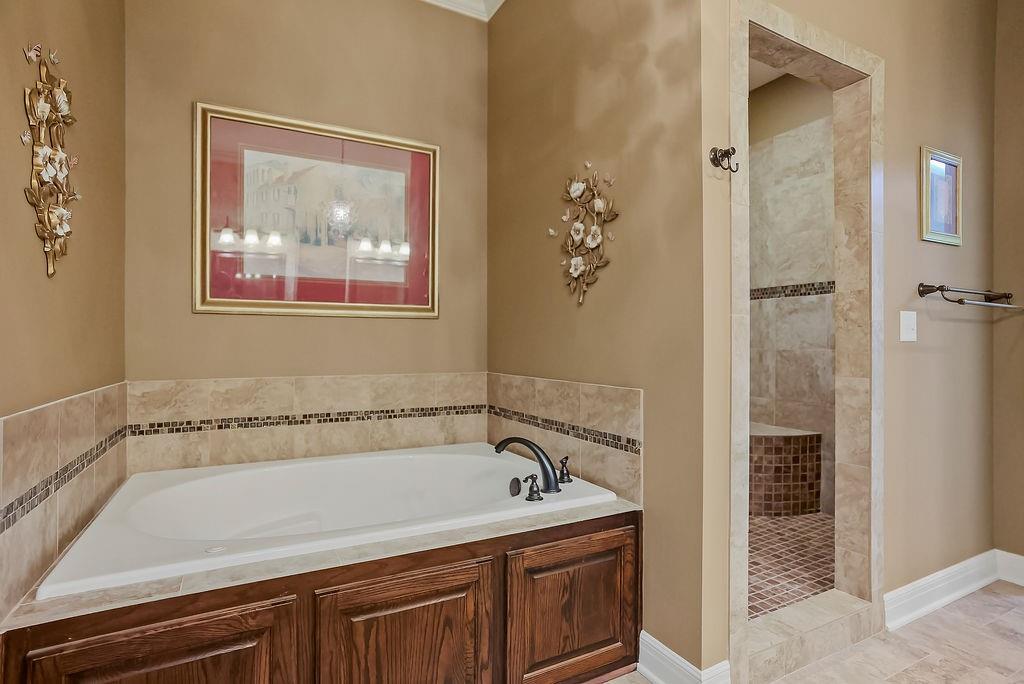 1422 Brompton Lane Raymore, MO 64083 - Photo 21 of 35