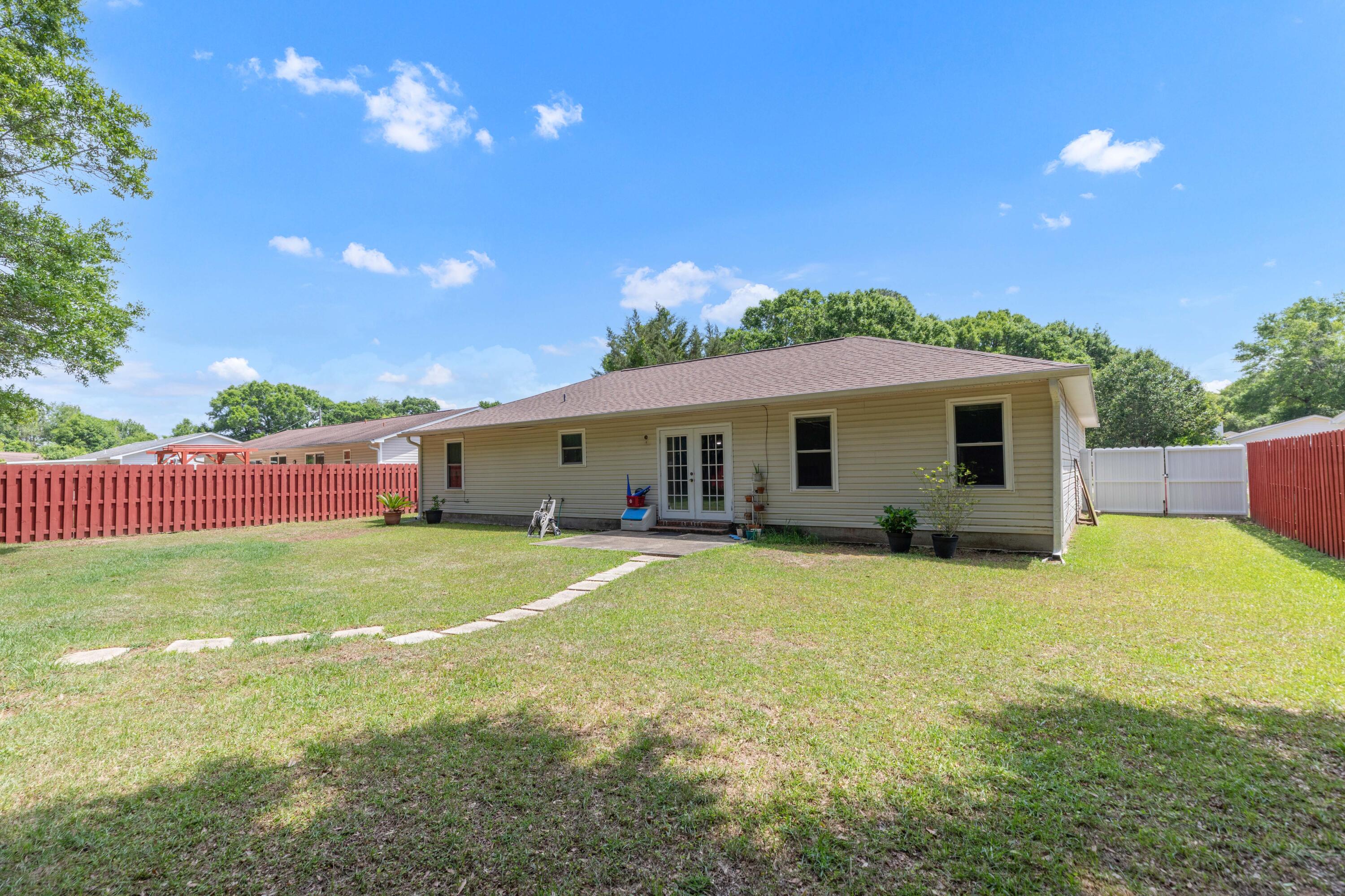 5518 Chantilly Circle Milton, FL 32583 - Photo 34 of 37 1000079506