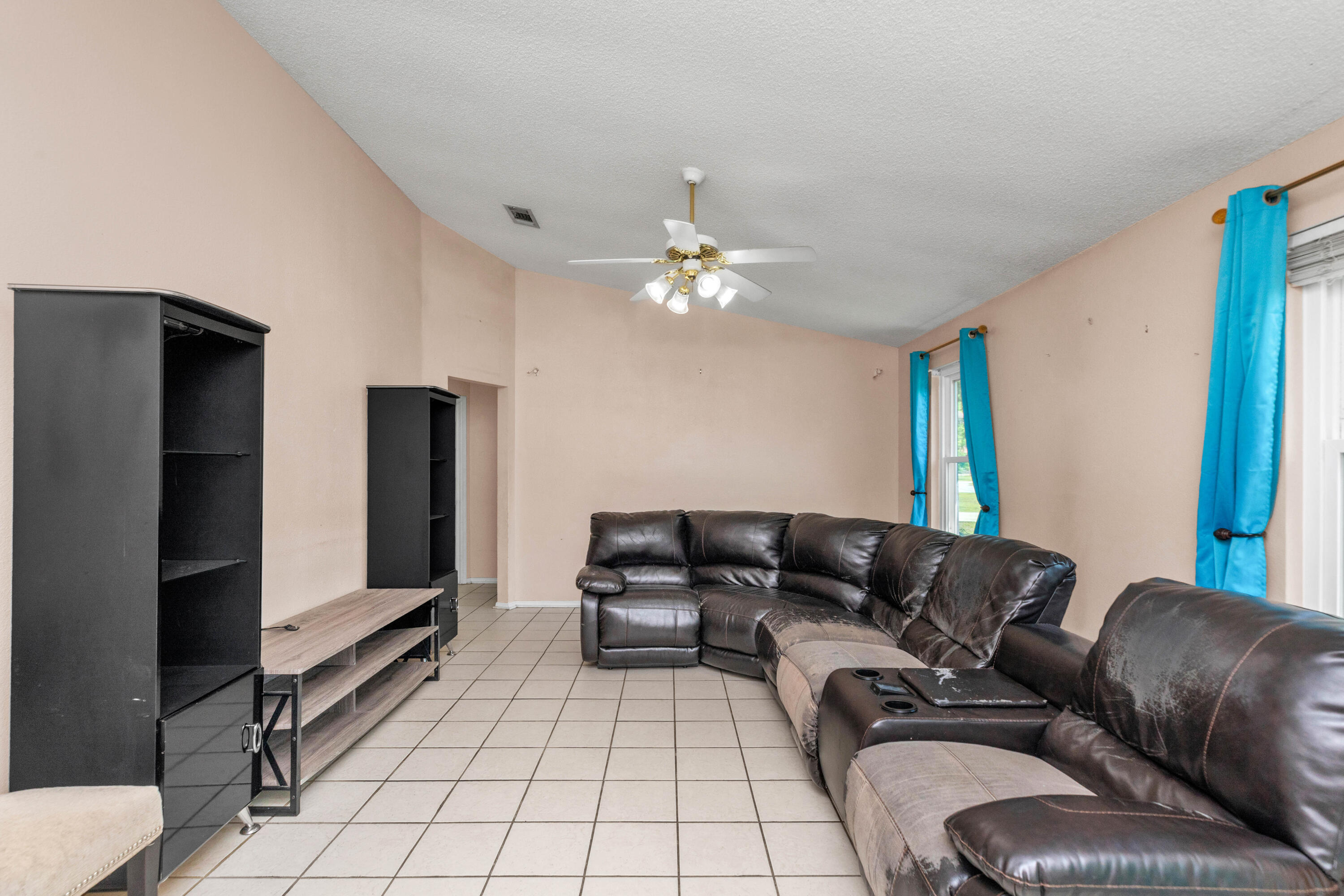 5518 Chantilly Circle Milton, FL 32583 - Photo 10 of 37 1000079478