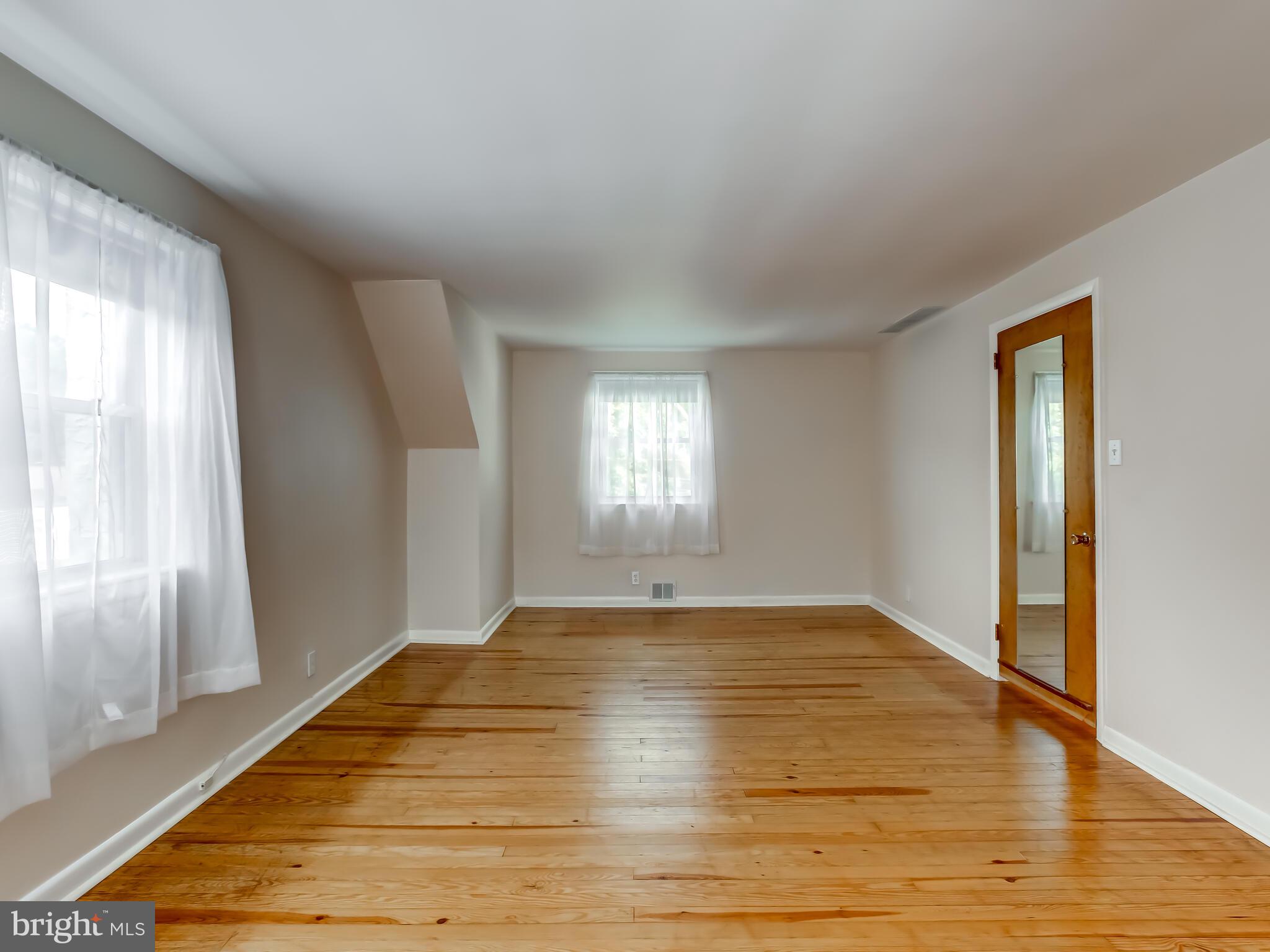 1334 Valley Road Woodlyn, PA 19094 - Photo 12 of 21 Main Bedroom