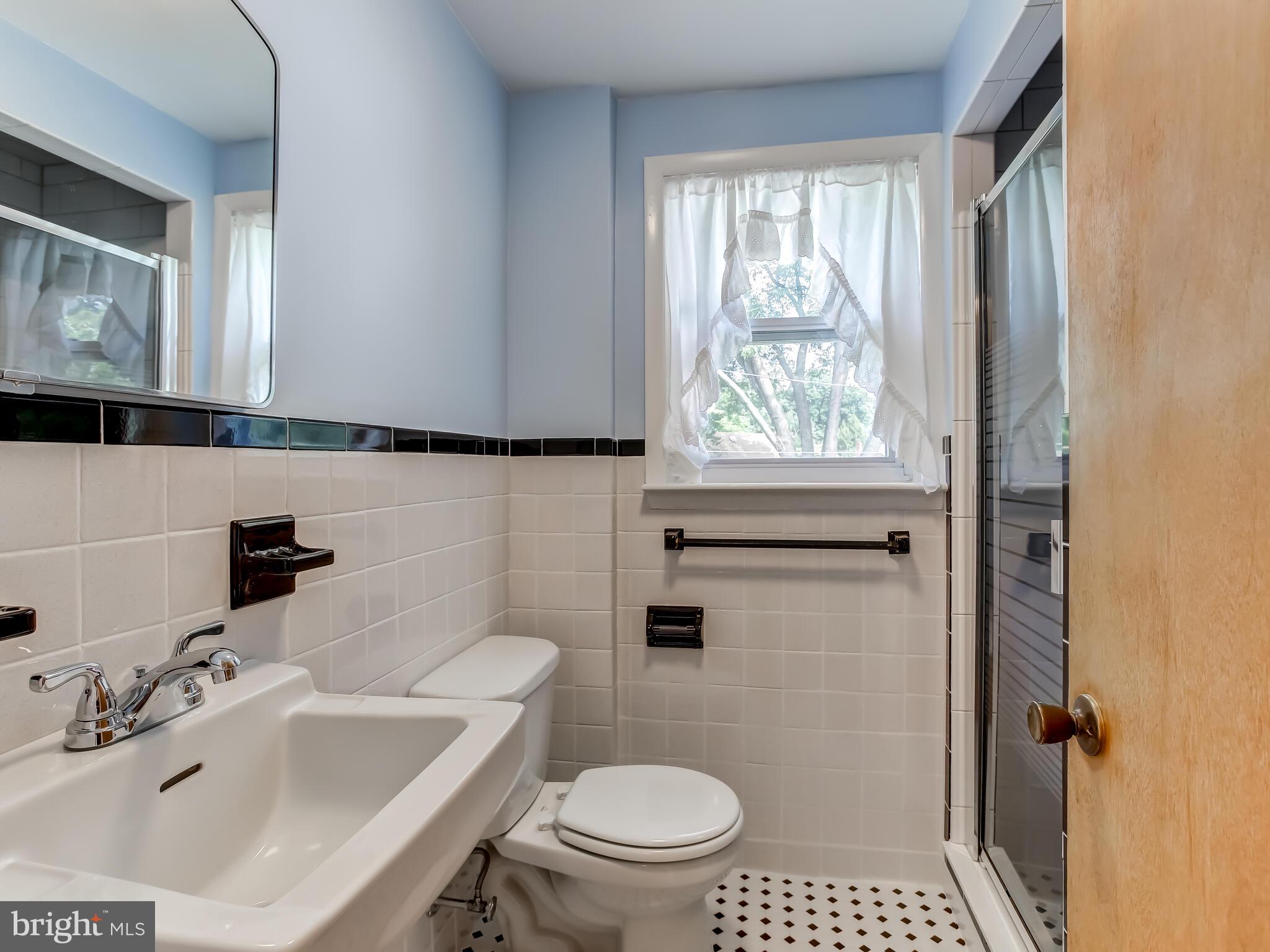 1334 Valley Road Woodlyn, PA 19094 - Photo 16 of 21 Gallery Image 16