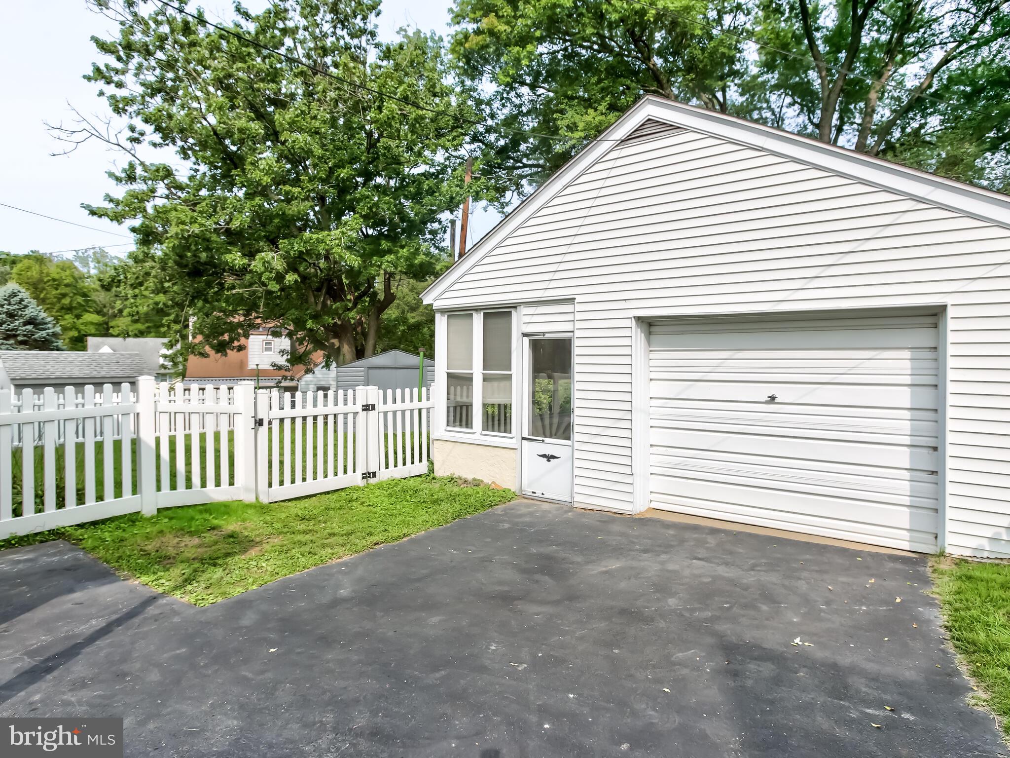 1334 Valley Road Woodlyn, PA 19094 - Photo 20 of 21 Gallery Image 20