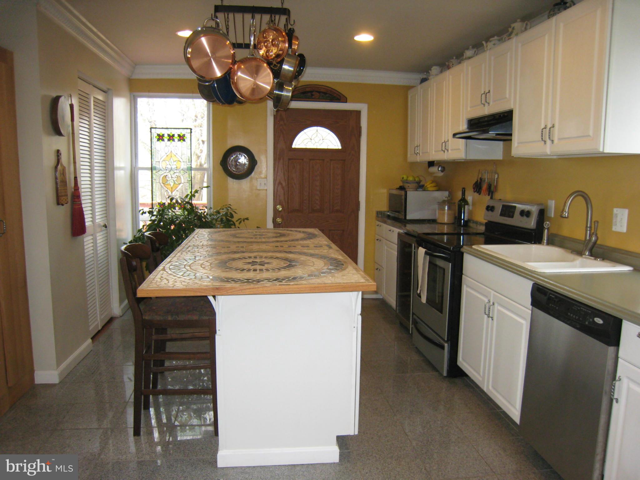 2826 Ridge Road Baltimore, MD 21244 - Photo 11 of 30