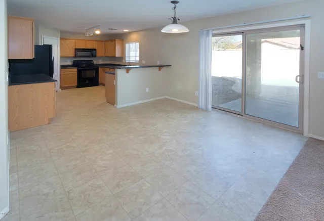 $2,595 | 17756 West Calavar Road, Surprise, AZ 85388