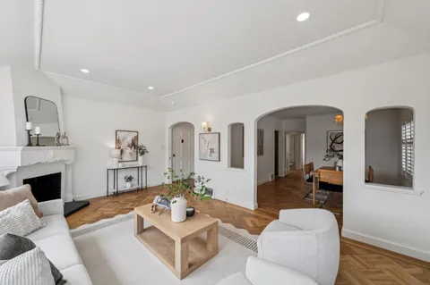 $988,000 | 825 Amazon Avenue, San Francisco, CA 94112