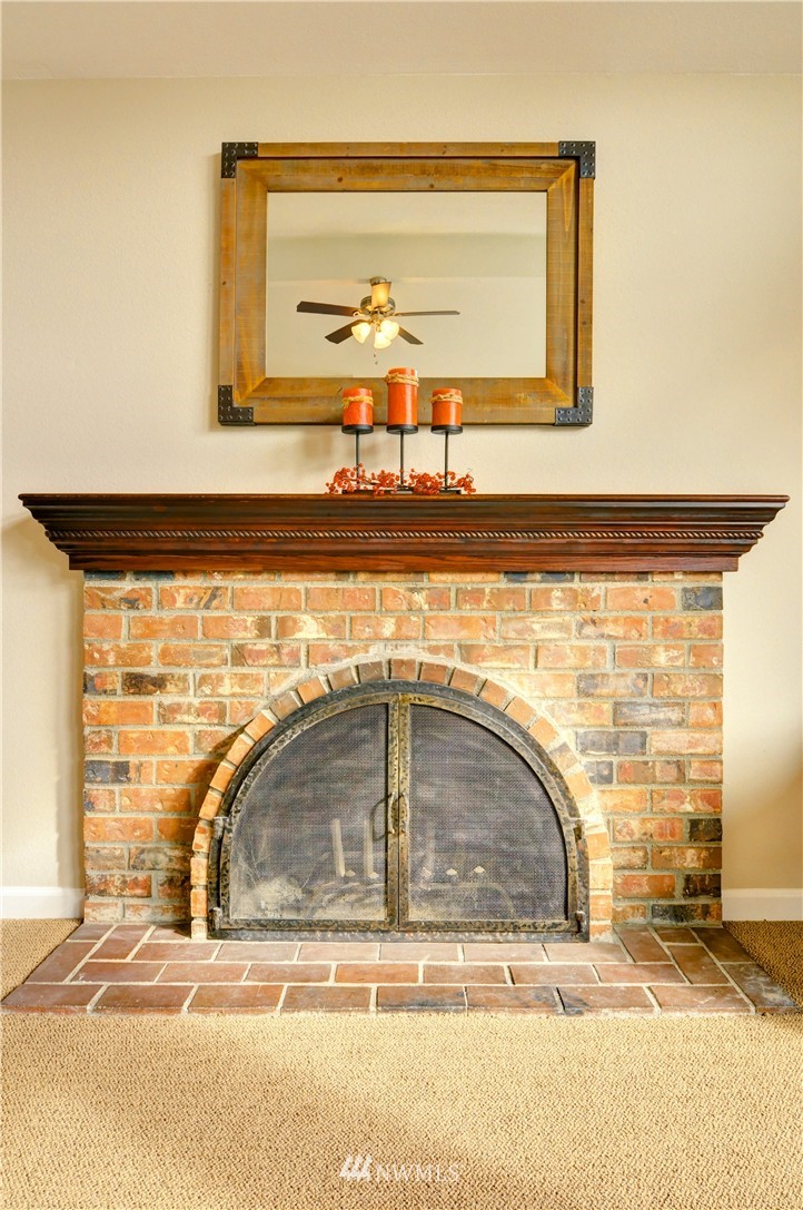 1904 Southeast 22nd Place Renton, WA 98055 - Photo 4 of 25 Gallery Image 4