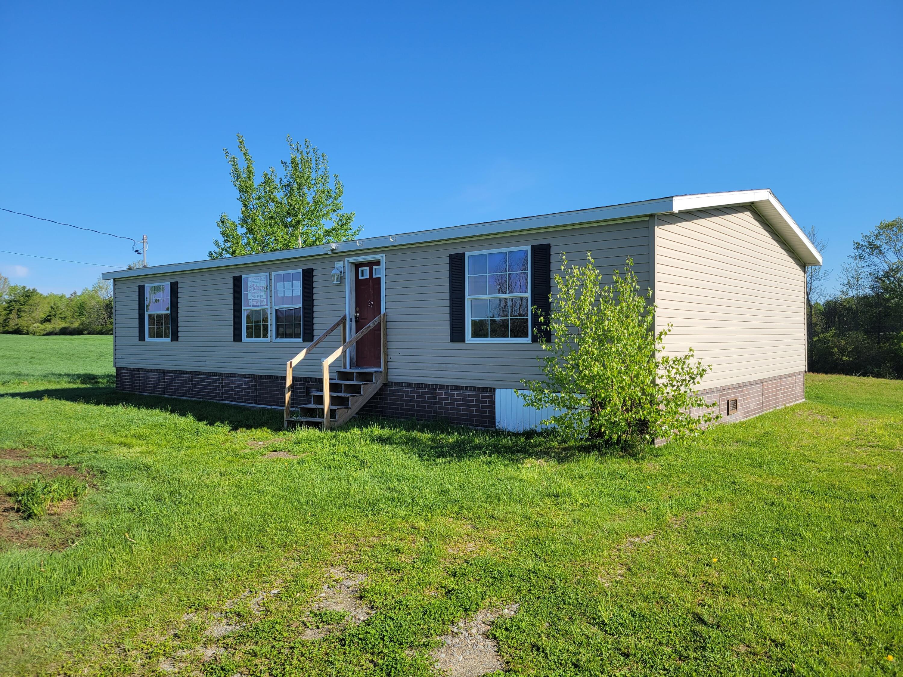 27 Brown Farm Road Waterville, ME 04901 - Photo 1 of 28 231-091997 Front Right