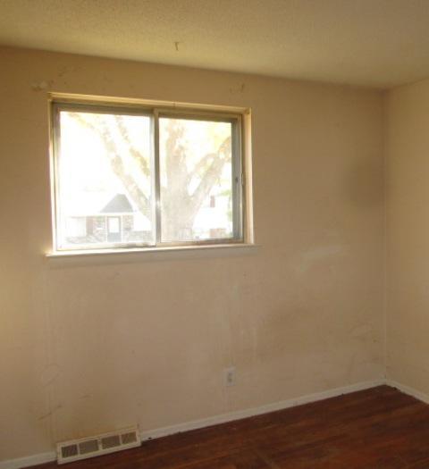 2607 Denmark Road Columbus, OH 43232 - Photo 8 of 9 Gallery Image 8