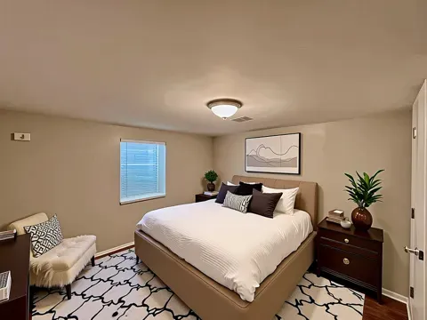 $223,000 | 606 East 164th Place, South Holland, IL 60473