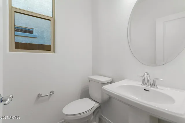 $2,050 | 8917 West Orange Drive, Glendale, AZ 85305