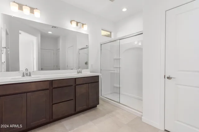 $2,050 | 8917 West Orange Drive, Glendale, AZ 85305