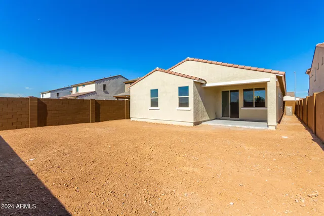 $2,050 | 8917 West Orange Drive, Glendale, AZ 85305