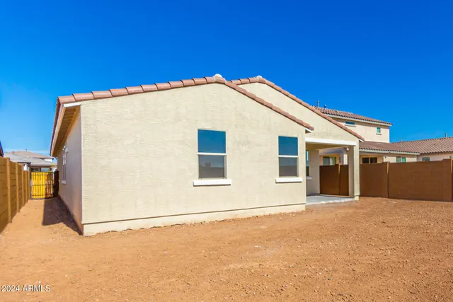$2,050 | 8917 West Orange Drive, Glendale, AZ 85305