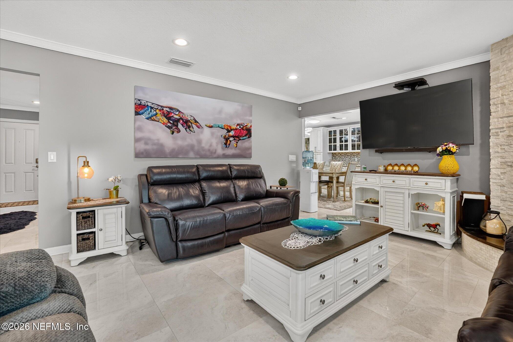 6253 Carlton Road Jacksonville, FL 32244 - Photo 7 of 41 13-6253-Carlton-Rd-WindowStill