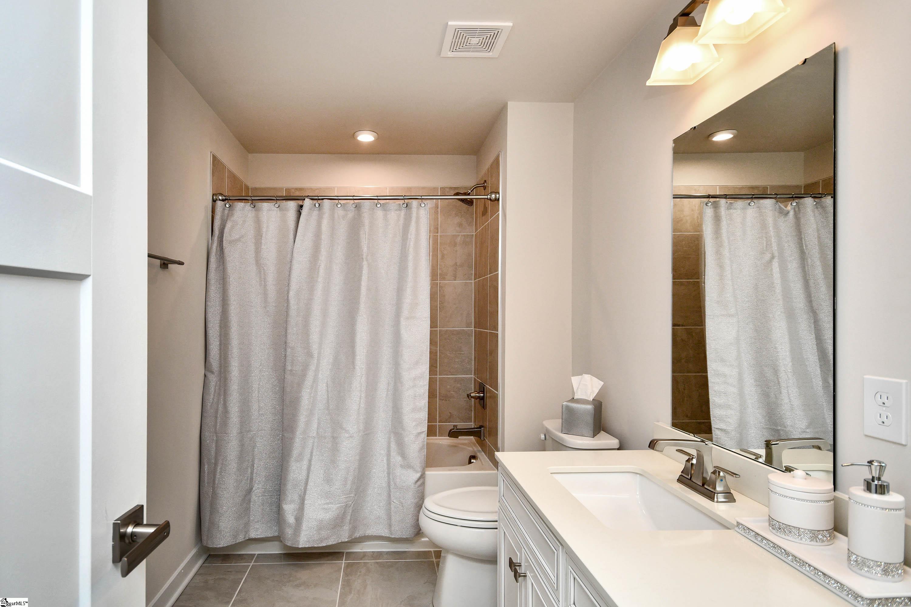 440 Oswego Court Greenville, SC 29607 - Photo 32 of 50