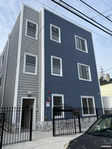 $2,000 | 80-82 Madison Street, Paterson, NJ 07501