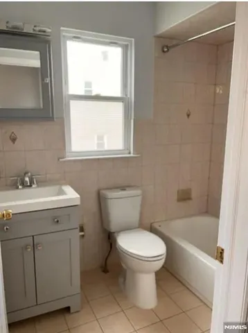 $2,000 | 80-82 Madison Street, Paterson, NJ 07501