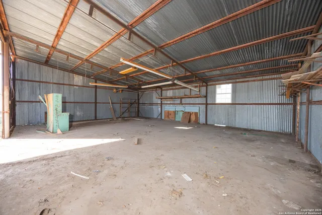 $169,000 | 486 County Road 429, Uvalde, TX 78801