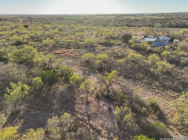 $169,000 | 486 County Road 429, Uvalde, TX 78801