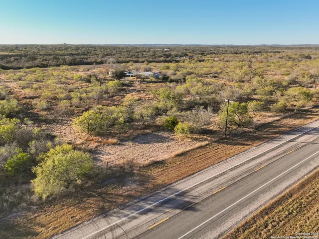 $169,000 | 486 County Road 429, Uvalde, TX 78801