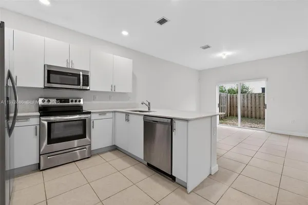 $2,650 | 2662 Southeast 10th Street, Unit 2662, Homestead, FL 33035