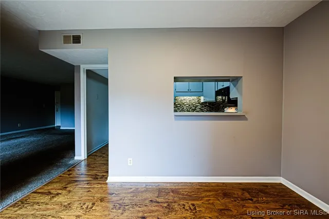 $159,900 | 3 Lakeshore Drive, Clarksville, IN 47129