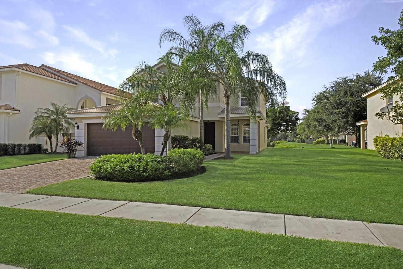 8895 Chestnut Ridge Way Boynton Beach, FL 33473 - Photo 30 of 49 Tropical Landscapin