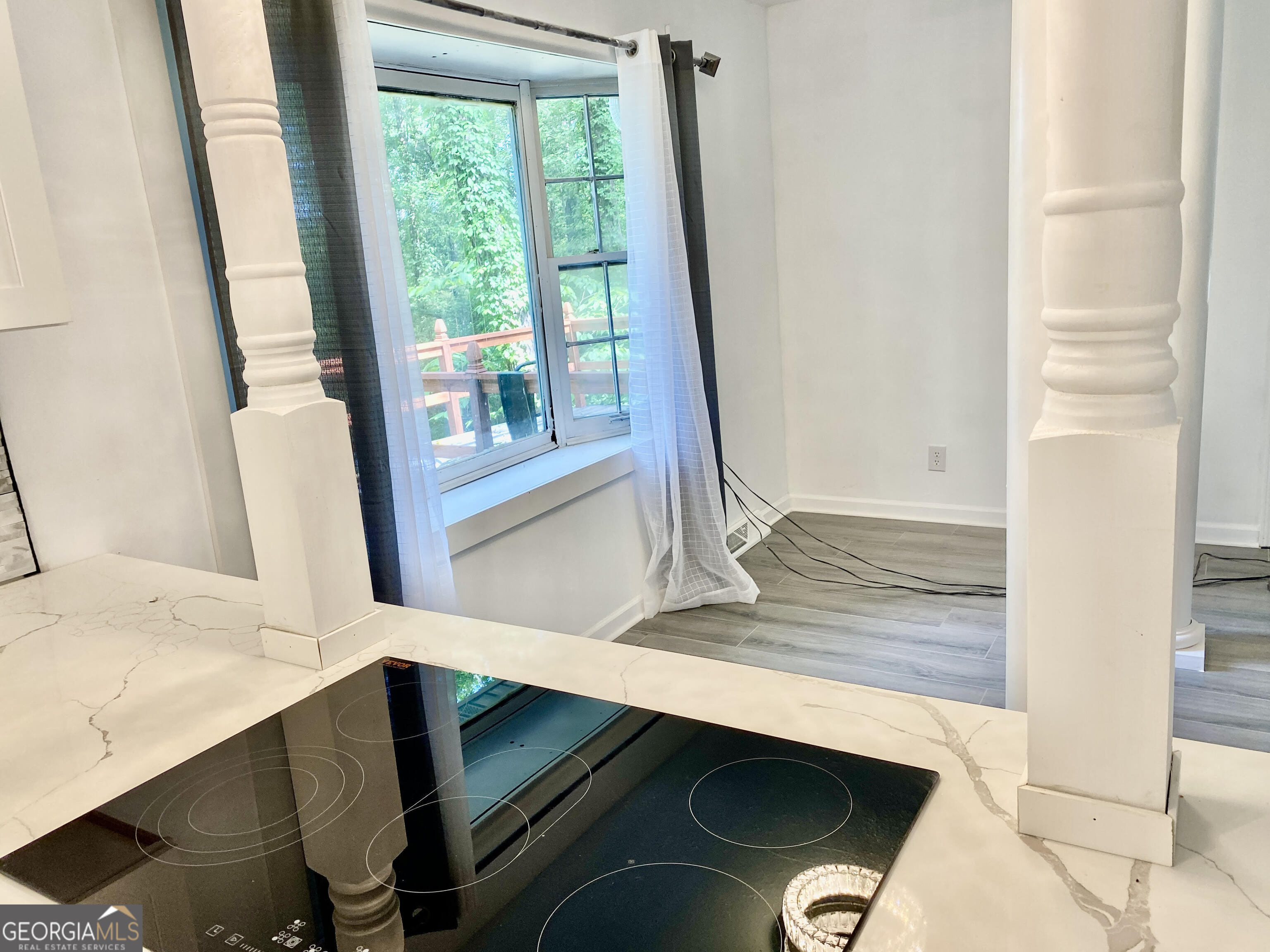 5 Red Fox Drive Southwest Rome, GA 30165 - Photo 8 of 22 a view of living room with furniture and a window
