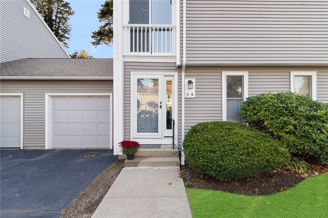 161 West Shore Road, Unit B4 Warwick, RI 02889 - Photo 2 of 24