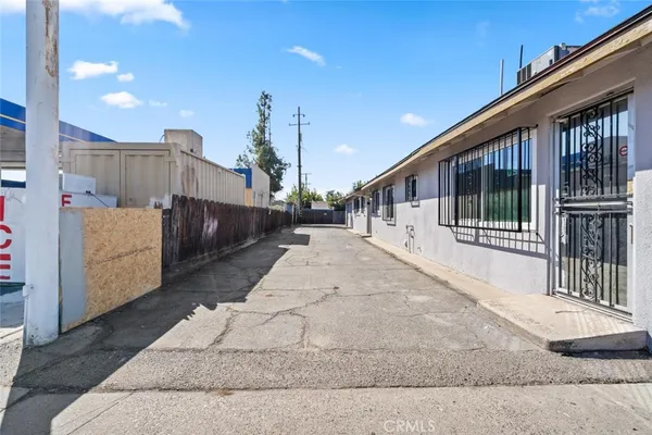 $429,000 | 4584 East Tulare Avenue, Fresno, CA 93702