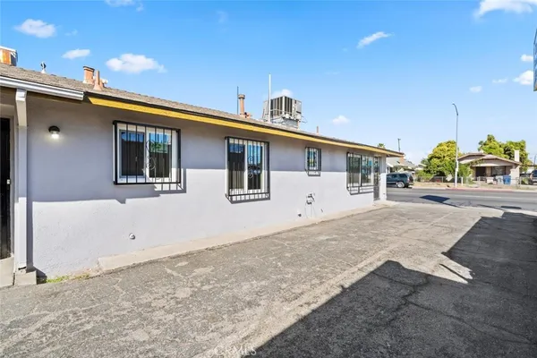 $429,000 | 4584 East Tulare Avenue, Fresno, CA 93702