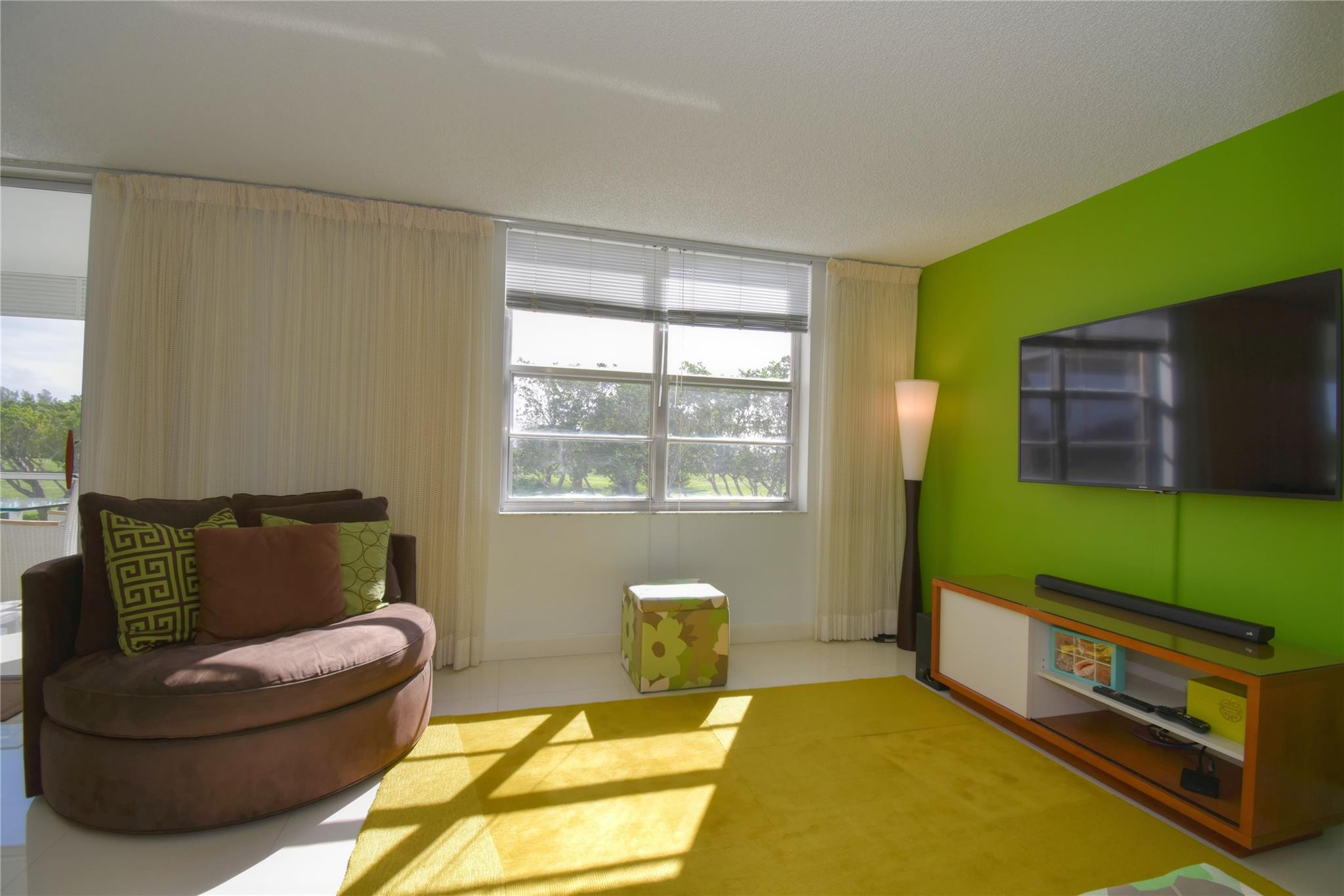 6100 Northwest 2nd Avenue, Unit 323 Boca Raton, FL 33487 - Photo 14 of 28 Inviting Den